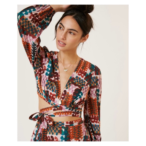 Anthropologie Tops - NWOT Anthropologie Versatile Abstract Top in Teal Combo  Size 4